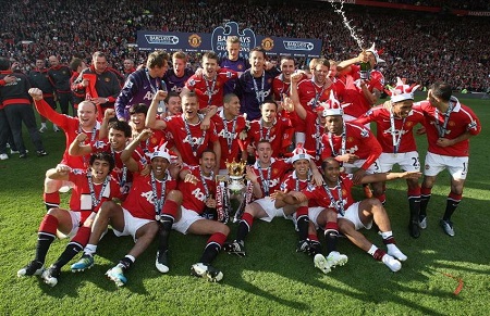 詹姆斯状态下滑，对湖人季后赛前景构成威胁.